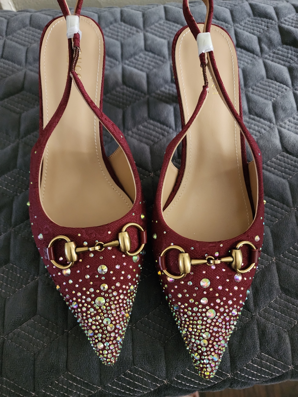 ⭐️ON SALE⭐️ - NEW Gucci Erin Crystal-Embellished Slingback Pumps